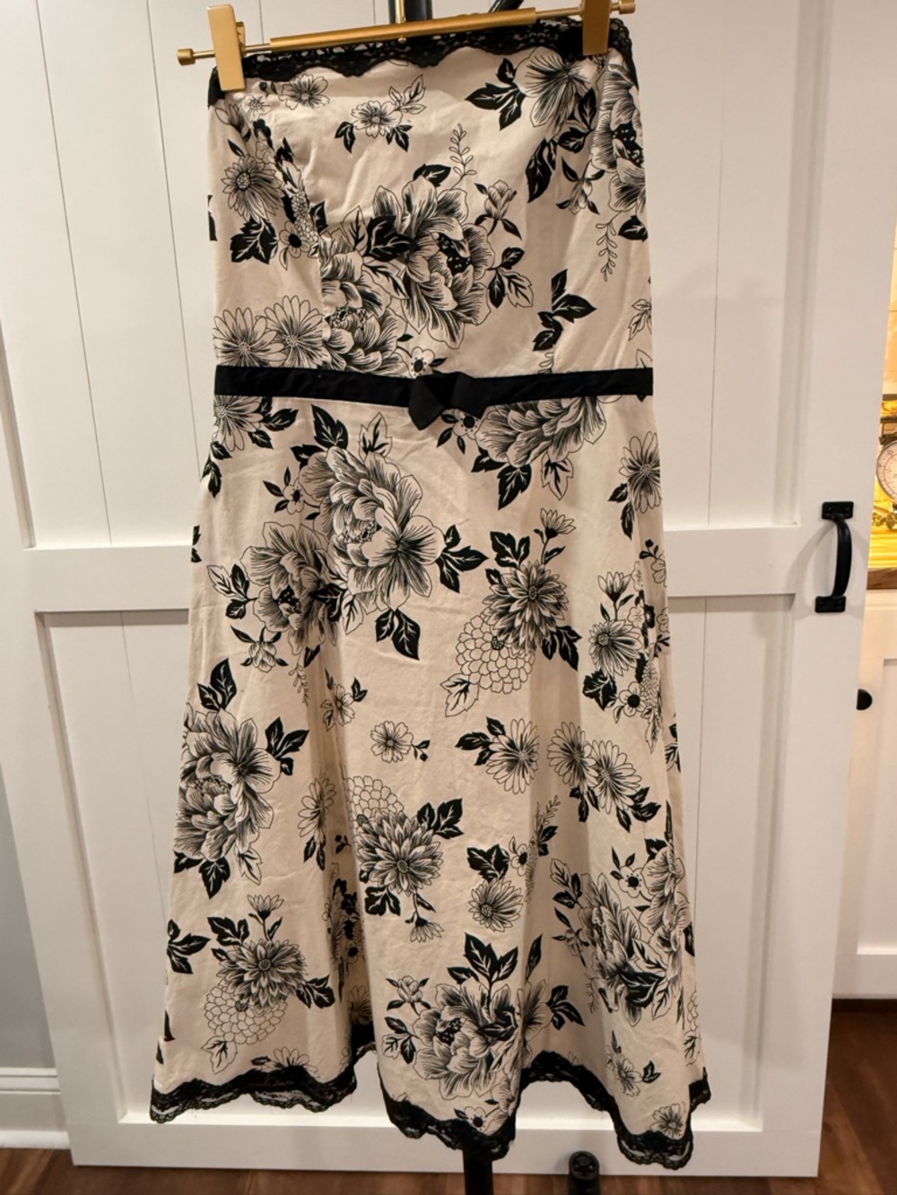 Heart Moon Star Beige and Black Floral Dress